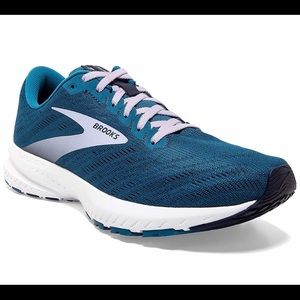 Women’s Brooks Launch 7 shoes. Size 9 1/2 NEW